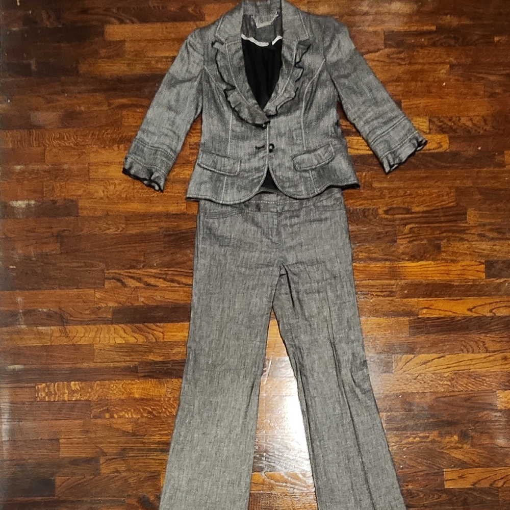 White House Black Market Coordinating Set Gray Pantsuit Rayon Linen Blend